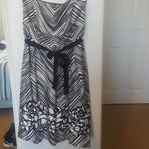 Strapless black and white dress